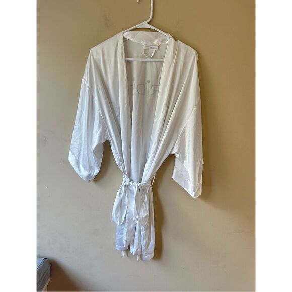 victoria’s secret robe - Picture 1 of 3